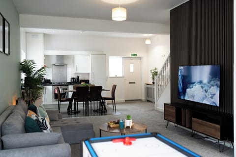 Bright living room perfect for relaxing