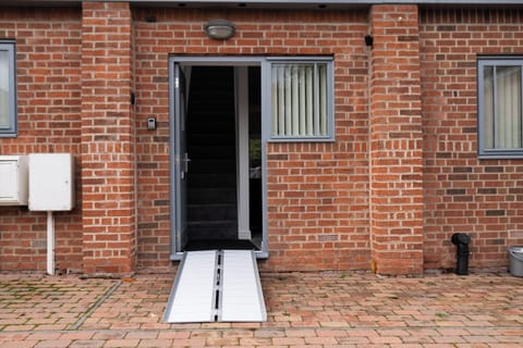 Wheelchair-accessible space with easy mobility for a comfortable stay