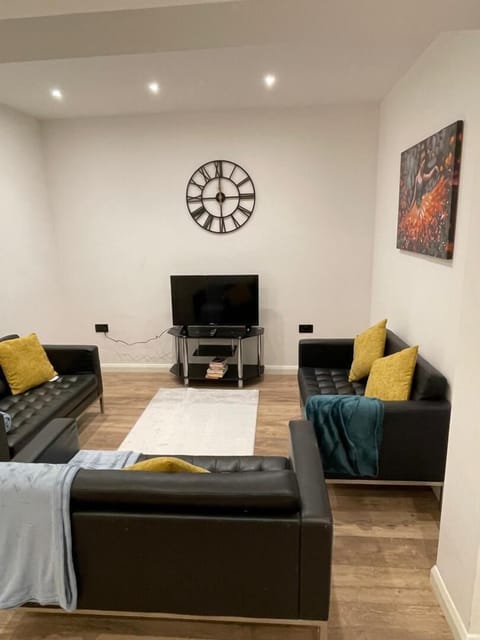 Relax in the cozy lounge