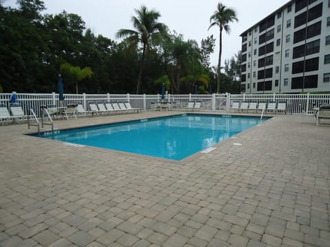 Estero Cove Gulf View 2/2 Condo Apartment in Estero Island