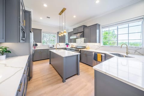 Gourmet chef or cereal enthusiast, you’ll love it here. Our kitchen has all the tools, space, and vibes you need to make mealtime part of the fun.