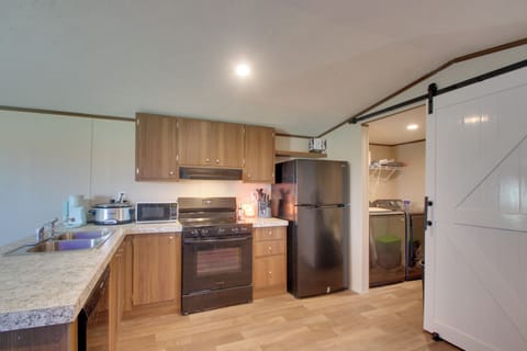 Kitchen & Dining Area | Keurig & Drip Coffee Makers | Cooking Basics