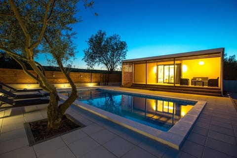 Holiday Home Swimming Pool