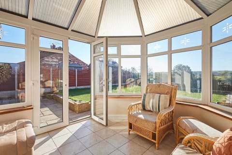 Cherry Willows, Stainsacre - Host & Stay