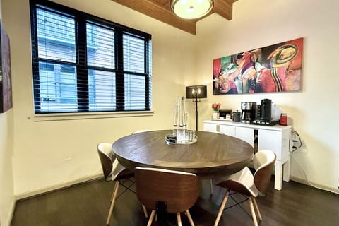 Coffee or tea, anyone?