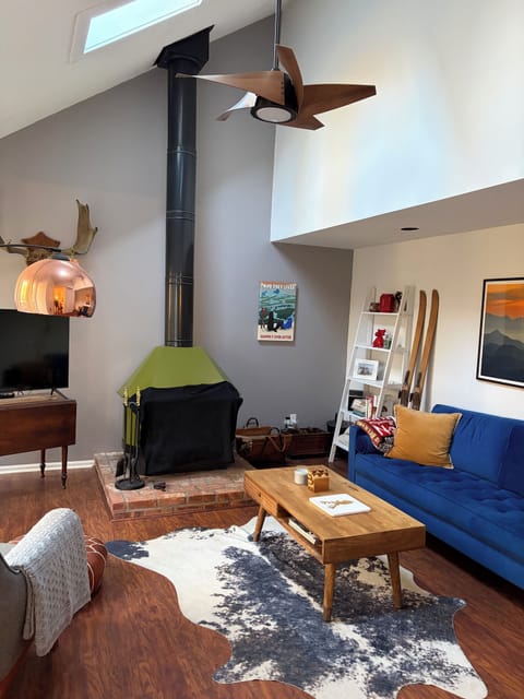 Living room space with fireplace