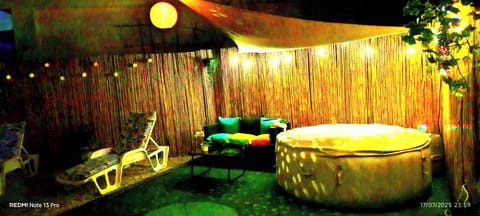 Indoor spa tub
