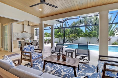 Comfortable outdoor lanai seating area