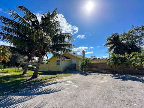 Welcome home to your luxurious Florida retreat, complete with a spacious driveway for added convenience and charm.