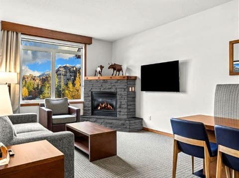 Spacious living room with queen sofa bed