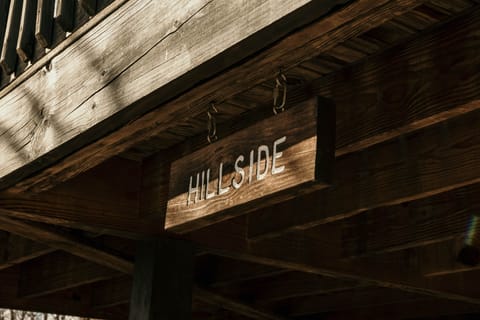 Welcome to the Hillside Cabin!