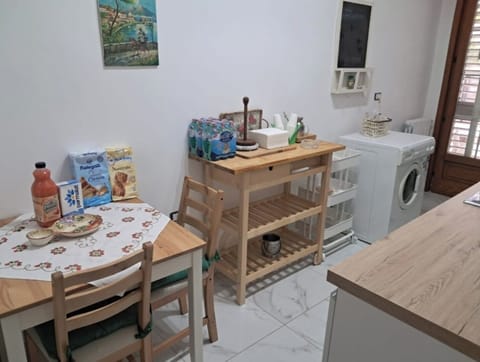 12be420c-f90a-4c88-82f3-d3f3004c1818