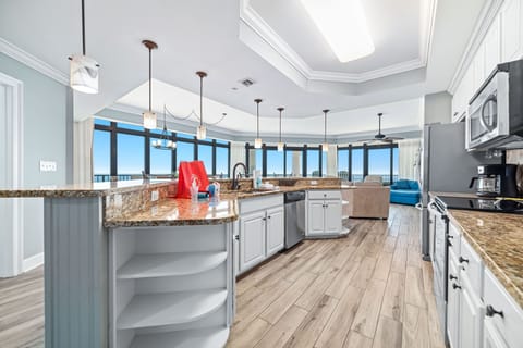 Large kitchen for entertaining