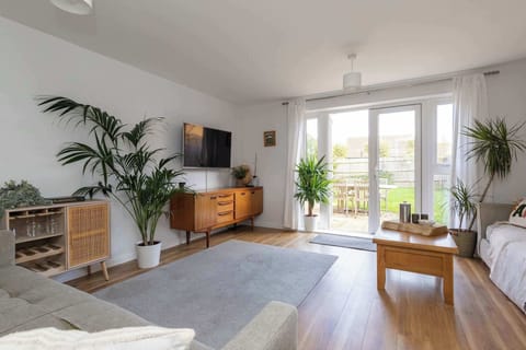 This family home in the Witterings offers a great coastal based to explore the area.