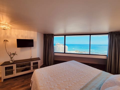 Luxurious rooms, beautiful ocean views