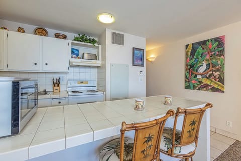 Convenient kitchen setup for your island stay