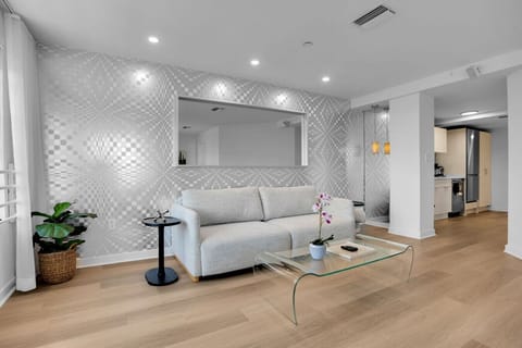 Living Room / Sofa Bed