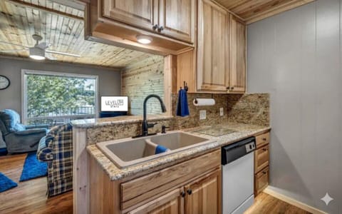 Cook your favorites in this fully stocked kitchen with modern appliances