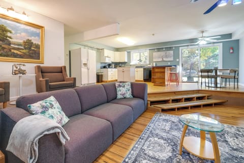 Clifton Vacation Rental | 3BR | 2BA | 1,200 Sq Ft | 2 Steps to Enter