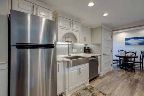 Bottem Level Kitchen