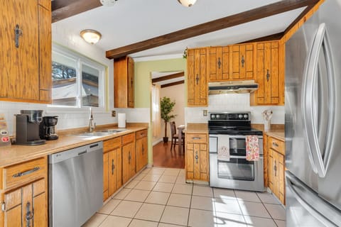 Fully equipped kitchen