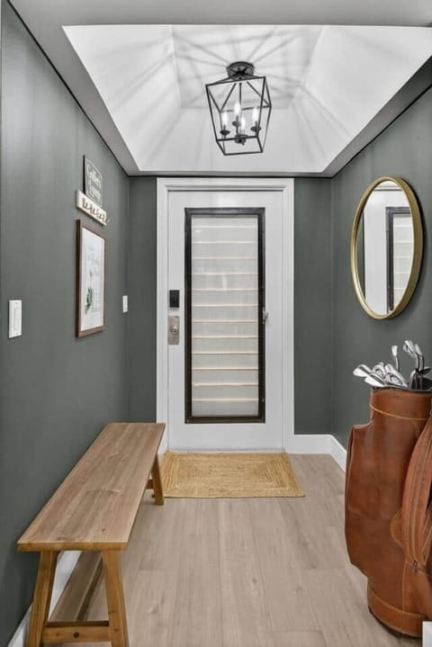 Welcome to the Caddy Shack!