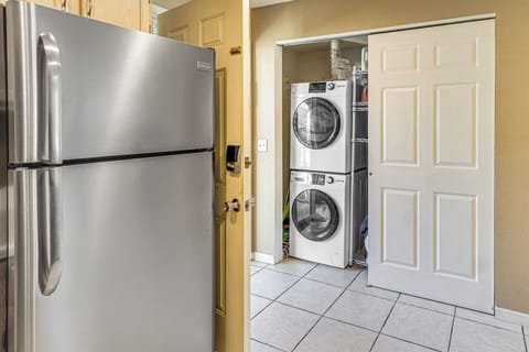Washer & Dryer