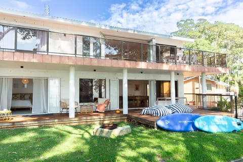 Exterior front garden area enjoys water views over pristine Jervis Bay.