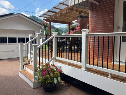 Side view of the house showing the deck.