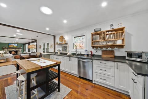 Butcher Block Island with Seating