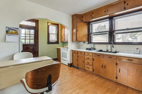 Kitchen | Refrigerator | Breakfast Nook | Main Level