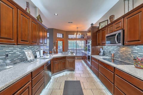 Cook top, double oven and dishwasher 