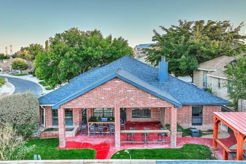 Albuquerque Westside 5 Bedroom Vacation Rental  Pet Friendly Near Balloon Fiesta House in Albuquerque