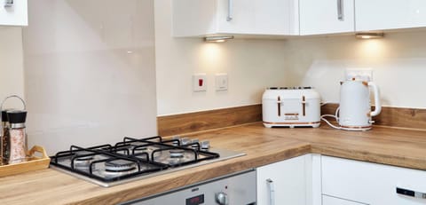 Kitchen at MyStayUK Short Lets & Serviced Accommodation			