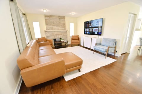 Living room (main floor)