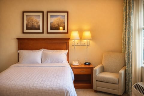 Bedroom with Queen Bed (Interior and views may vary based on location and availability)