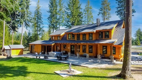 Sasquatch Lodge
