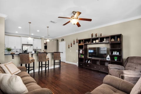 895 Solimar Way_20250916_90