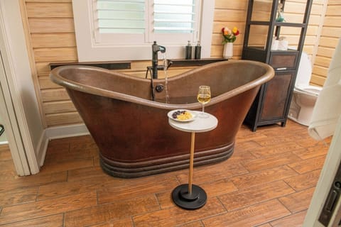 6WestBeachCottagesMadeiraBeachFL_0406