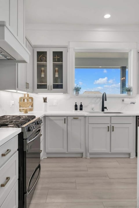 25-web-or-mls-AR700096