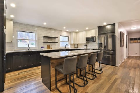 Kitchen | Island | Refrigerator | Dishwasher | Oven | Microwave | Blender | KCup Coffee Machine