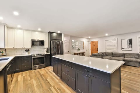 Kitchen | Island | Refrigerator | Dishwasher | Oven | Microwave | Blender | KCup Coffee Machine