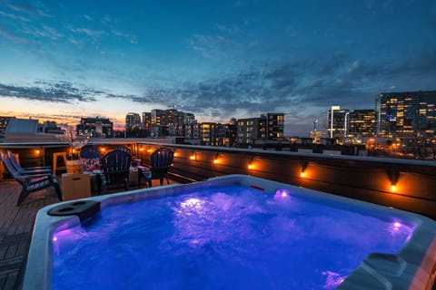 SIG A - Hot Tub