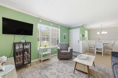 Anchors aweigh for the perfect vacation stay