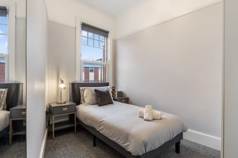Single Bedroom Bedside Tables & Bed