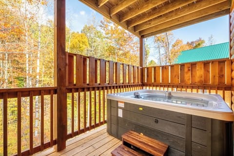Enchanted Pines' private hot tub