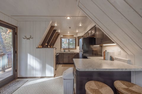 Well equipped kitchen