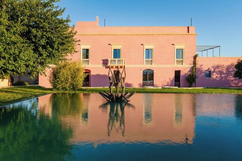 Activities, Balcony / Terrace / Patio, Building Exterior, Hot Tub, Main Entrance, Outdoor, Pool, Spring, Summer