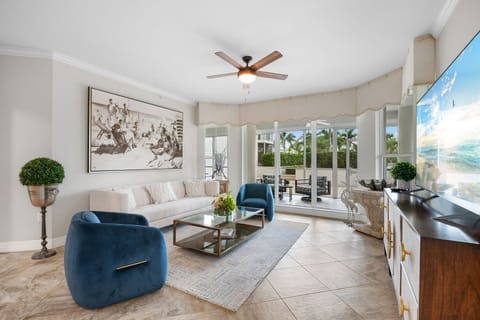 Welcome To Our Oasis in Naples