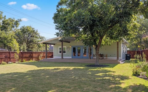 Welcome to the Modern Cottage Off Main!